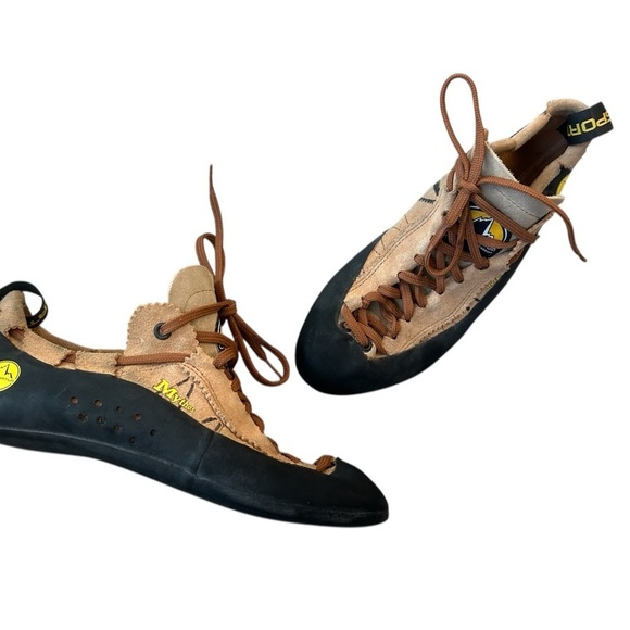 La Sportiva unisex women 9.5 climbing Athletic Shoes in very good condition - Picture 2 of 12